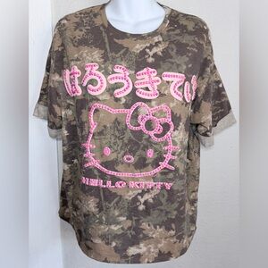 Hot Topic Sanrio Hello Kitty Camo Pink Puff Sequin Boyfriend Fit T-Shirt Large